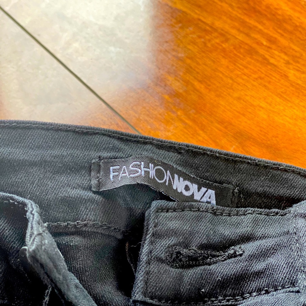Fashion nova, black Coraline high rise jeans